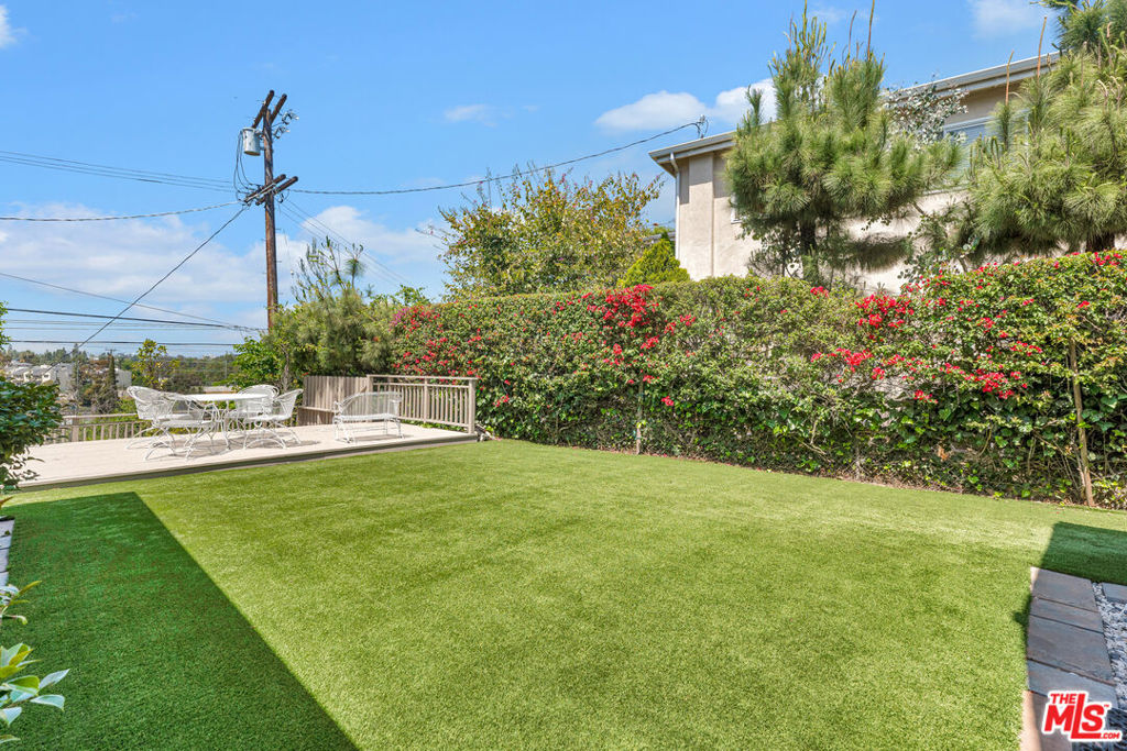 3733 Willowcrest AvenueStudio City img 6