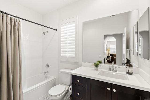 3619 N Fork Ave, Carlsbad CA: https://media.crmls.org/mediaz/0564bc7b-74d5-4167-9e22-efe9f99836d0.jpg