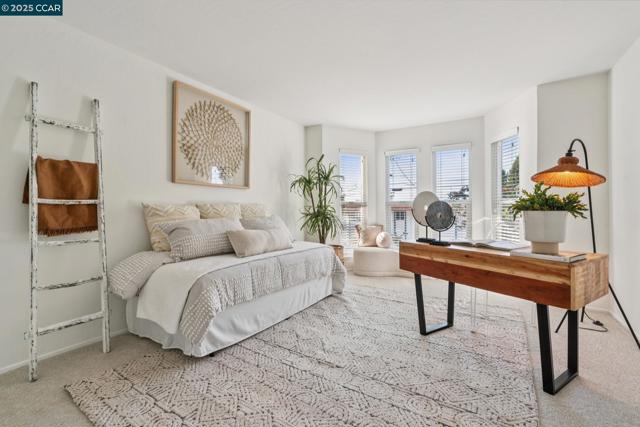 500 Vernon, Oakland CA: https://media.crmls.org/mediaz/0565e886-6270-401a-ad8f-30bf1a6d806c.jpg