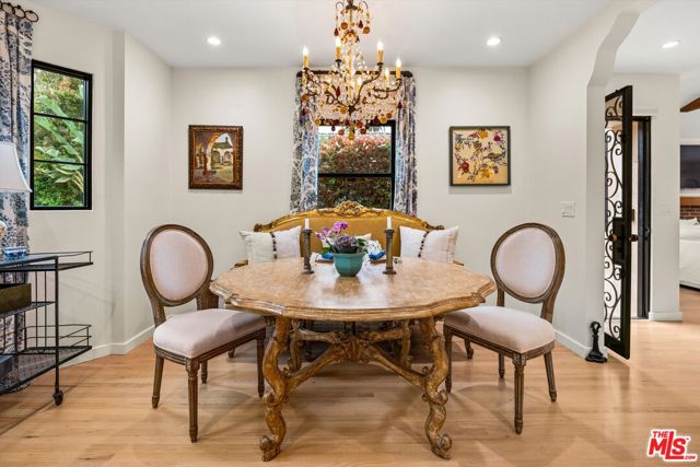 305 E Islay Street, Santa Barbara CA: https://media.crmls.org/mediaz/056627a9-f3b8-4eb0-a287-167dbf5dfcfa.jpg