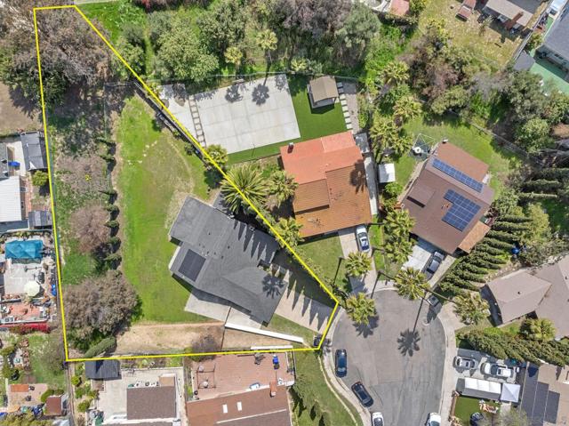 6065 Nancita Ct, San Diego CA: https://media.crmls.org/mediaz/056680a4-5834-4c3e-9f4f-7d7cd0214017.jpg