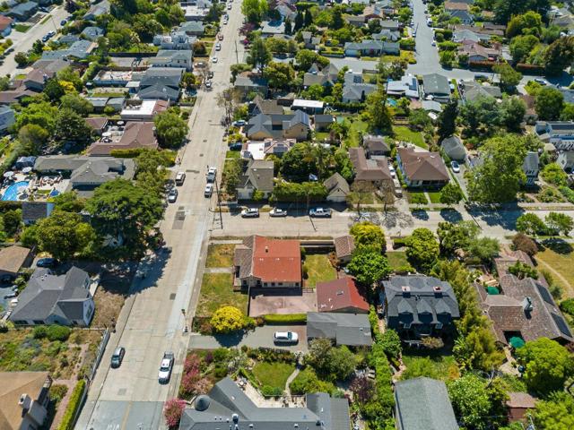 1003 Walnut Avenue, Santa Cruz CA: https://media.crmls.org/mediaz/0566881f-f1e9-400c-88f9-a1e15ad93b19.jpg