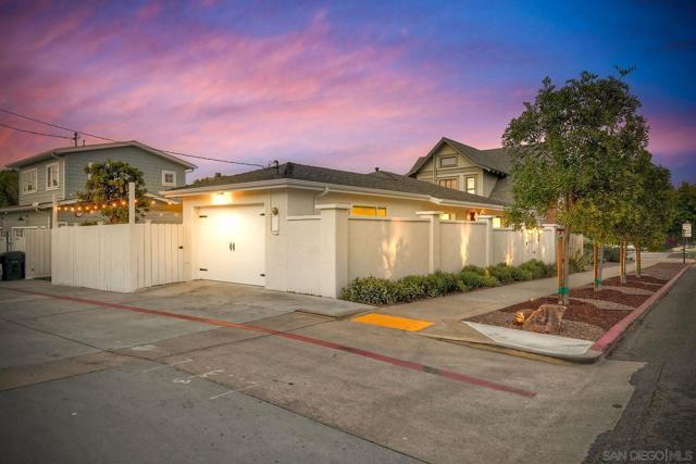 1221 4th St, San Diego CA: https://media.crmls.org/mediaz/0566bd5c-41d3-4833-8fcb-809b2b96dbca.jpg