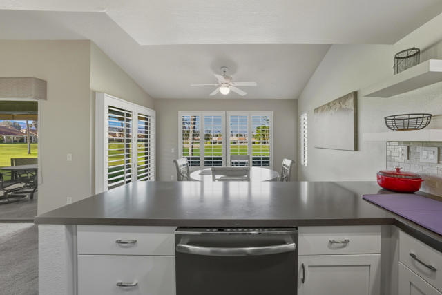 41809 Preston Trail, Palm Desert CA: https://media.crmls.org/mediaz/0566de8e-1123-4bdb-85f1-14720a9c8021.jpg