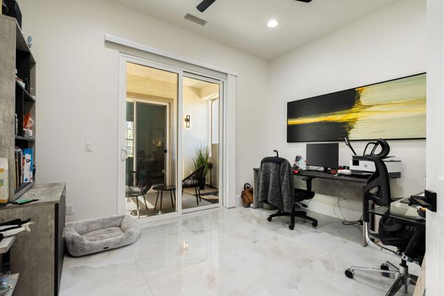 81207 Santa Rosa Court, La Quinta CA: https://media.crmls.org/mediaz/0567c6de-d411-4285-884d-fad197254e8a.jpg