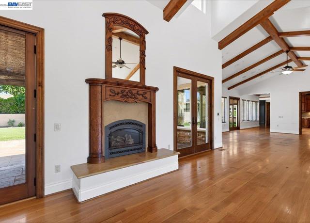 Image 14 of 60 For 920 Happy Valley Rd