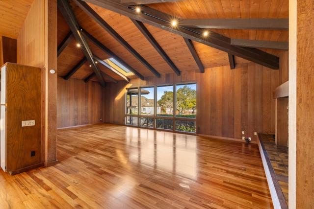 1474 Deer Flat Road, Monterey CA: https://media.crmls.org/mediaz/0568969d-ae6f-44fa-89b4-becc12d0b89d.jpg