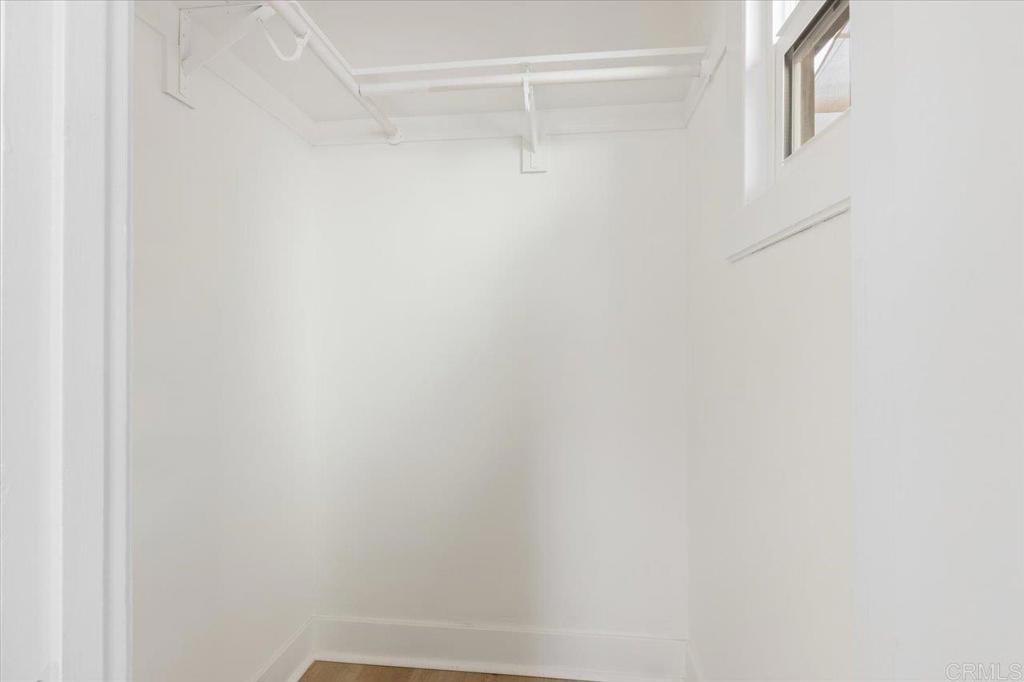 2453 Curlew St - photo 15