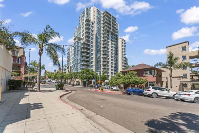 850 Beech Street, San Diego CA: https://media.crmls.org/mediaz/056bf804-743f-49b5-96e3-10c017bb58c0.jpg