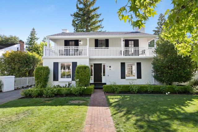 48 Turnsworth Avenue, Redwood City CA: https://media.crmls.org/mediaz/056c0974-999e-469f-8ef3-ad8f61cd2fd3.jpg