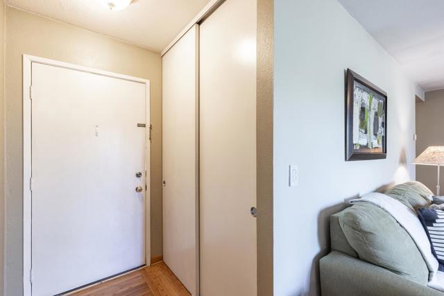 900 Cambridge Drive, Benicia CA: https://media.crmls.org/mediaz/056c2455-cc10-46cd-80d7-797fe8b09160.jpg