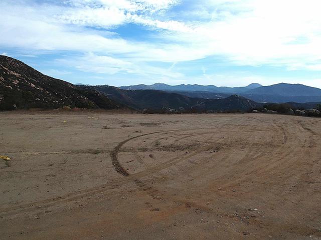 Detail Gallery Image 22 of 45 For 1496 Montana Serena Ct, El Cajon,  CA 92021 - – Beds | – Baths