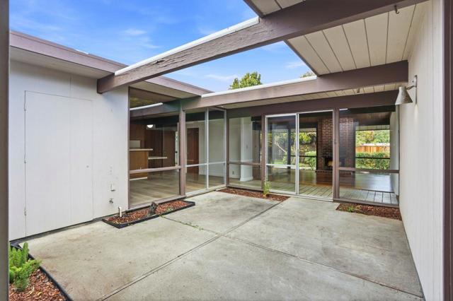 827 Cumberland Drive, Sunnyvale CA: https://media.crmls.org/mediaz/056d61b6-7316-40ac-87cf-f6e9c3e8b7ea.jpg