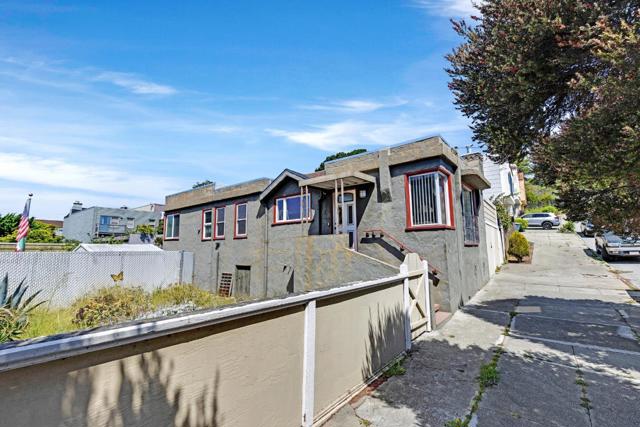 200 Cayuga Avenue, San Francisco CA: https://media.crmls.org/mediaz/056d65d4-bffd-4e90-9cae-08aa0990e744.jpg