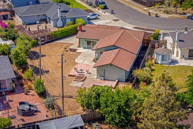 2733 Suisun Avenue, San Jose CA: https://media.crmls.org/mediaz/056d8c75-1399-4b2d-8555-2ca2d413f698.jpg