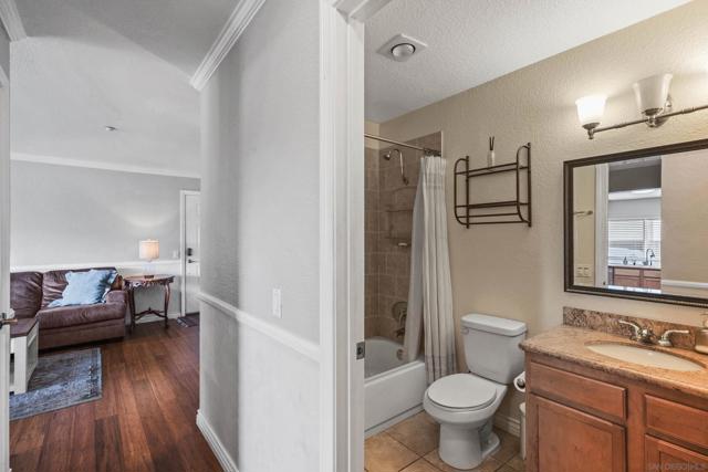 615 Fredricks ave, Oceanside CA: https://media.crmls.org/mediaz/056e0f16-70a0-4636-875f-96bee6ea81be.jpg
