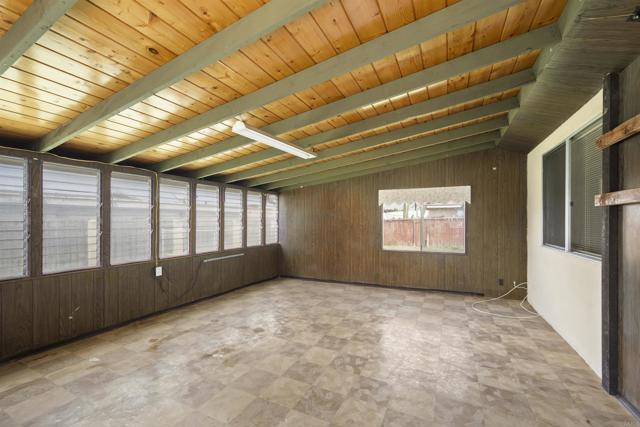 742 Jefferson Avenue, Chula Vista CA: https://media.crmls.org/mediaz/056eb960-bfa3-46b7-b2aa-32856f539016.jpg