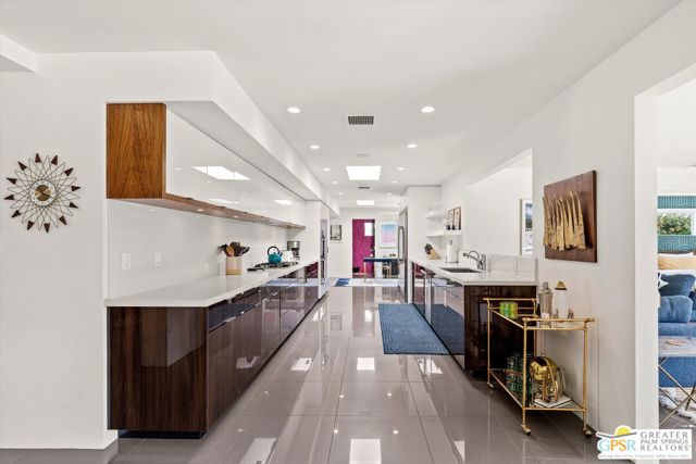 2280 S Camino Real, Palm Springs, CA 92264