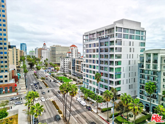 200 W Ocean Boulevard, Long Beach CA: https://media.crmls.org/mediaz/056f9d42-be19-4b95-b513-d12f8aa6d5d4.jpg