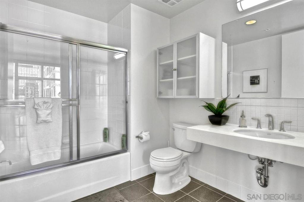 MLS #250039037SD image #12