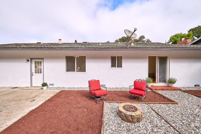 91 Carr Avenue, Aromas CA: https://media.crmls.org/mediaz/0570c5be-beb0-4c24-b308-ec84ed22aa1b.jpg