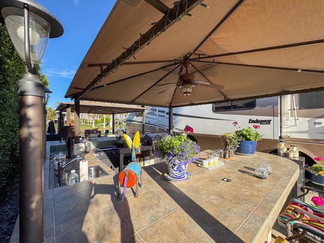 80394 Avenue 48, Indio CA: https://media.crmls.org/mediaz/05716b44-b167-4d3f-8ae5-a2a2074226fc.jpg