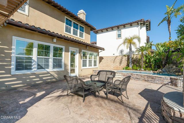 1728 Bluesage Court, Simi Valley CA: https://media.crmls.org/mediaz/0572f6fc-b479-46d0-947f-f61516a7b9b2.jpg