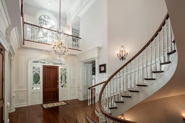 99 James Avenue, Atherton CA: https://media.crmls.org/mediaz/05732f05-ec08-48b0-a0ae-5157d1da19a6.jpg