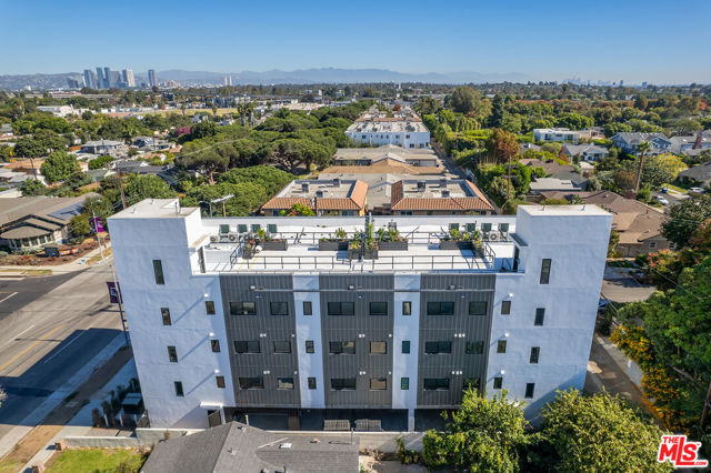 11600 National Boulevard, Los Angeles CA: https://media.crmls.org/mediaz/05736e59-2ada-4958-b72c-c23344077ae7.jpg