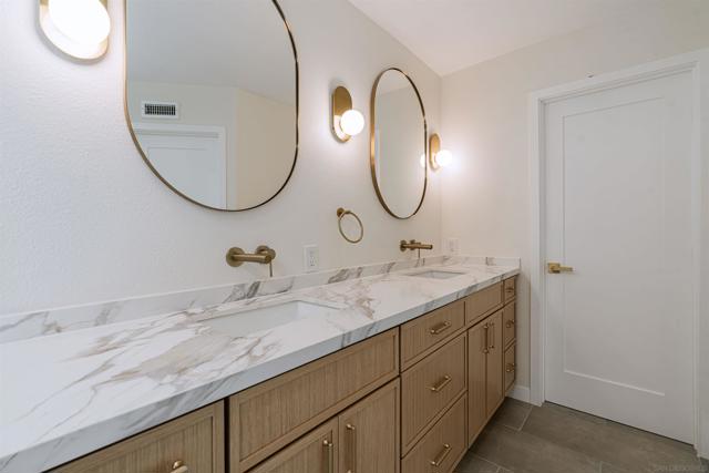 4436 Heritage Glen, San Diego CA: https://media.crmls.org/mediaz/0573f0e6-22f0-4a30-ab05-5979bae30c4e.jpg