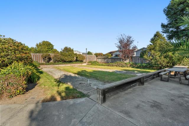 643 Peartree Drive, Watsonville CA: https://media.crmls.org/mediaz/057491f7-584a-4f78-9074-427b70437533.jpg