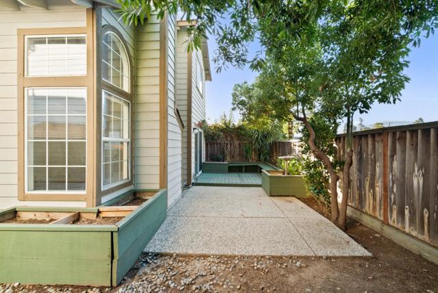 915 Kara Way, Campbell CA: https://media.crmls.org/mediaz/0574c9fb-e8ad-4a88-993b-7c23ab40e0c7.jpg