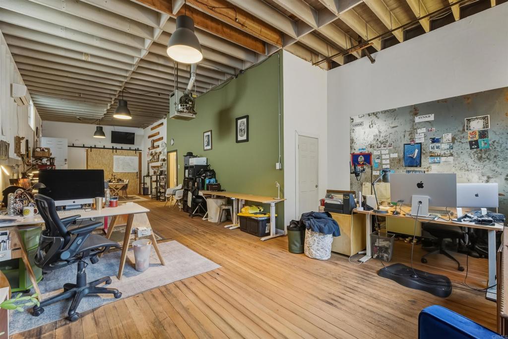 3065 Reynard Way - photo 15