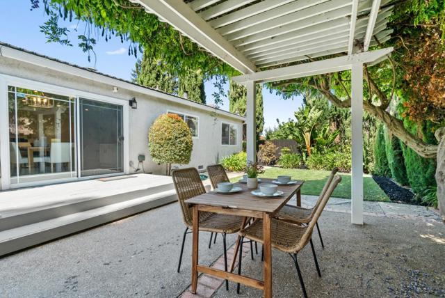 45490 Concho Court, Fremont CA: https://media.crmls.org/mediaz/0575aff9-2a7a-4237-9109-3e320ea14e1f.jpg