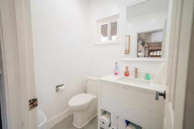 25 Adeline Drive, Walnut Creek CA: https://media.crmls.org/mediaz/0577357a-0cff-44f1-a849-9eaf023205bc.jpg