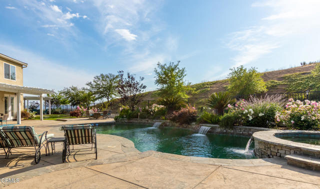 Image 41 of 60 For 10931 Shadow Hills Avenue