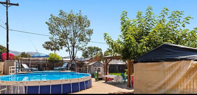 1658 Greenfield Dr, El Cajon CA: https://media.crmls.org/mediaz/0577be03-3020-44c7-a5e5-e60caeb95594.jpg