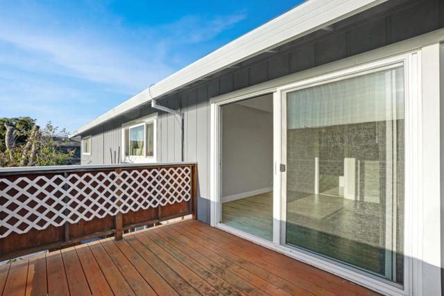 988 S Arnold Way, Half Moon Bay CA: https://media.crmls.org/mediaz/057855f5-1636-4d67-bd4f-ccffc59cdd75.jpg