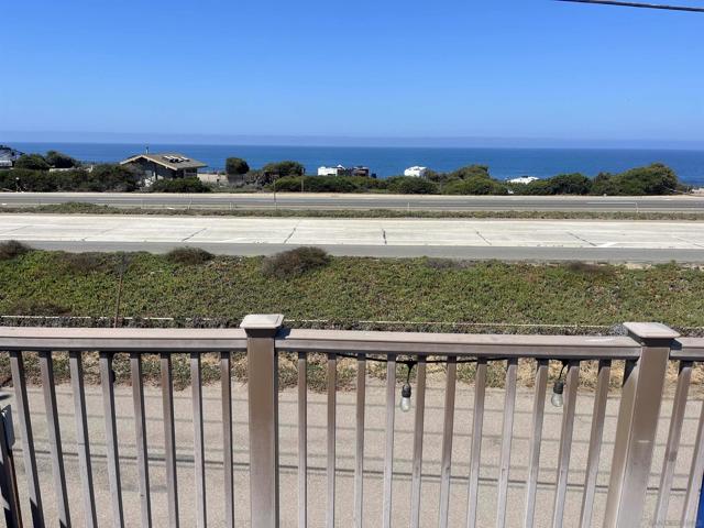 6550 Ponto Dr, Carlsbad CA: https://media.crmls.org/mediaz/057a515a-b24c-4769-a943-8000f20b6b49.jpg