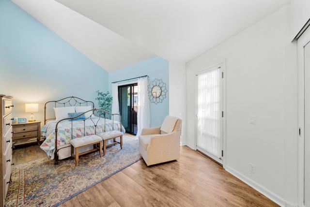2253 Caminito Pescado, Ocean Beach (San Diego) CA: https://media.crmls.org/mediaz/057ae6d3-75fc-48f9-91ee-09843dd8dc59.jpg