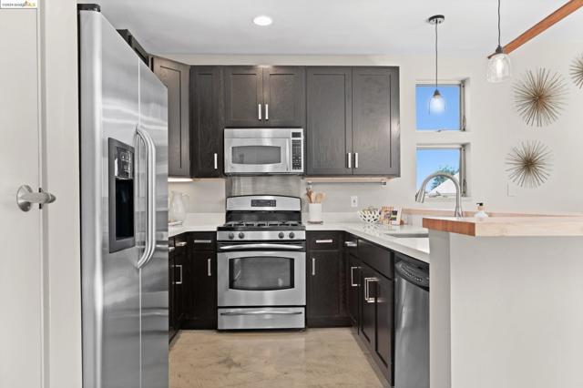 Image 10 of 31 For 505 Lancaster St  3