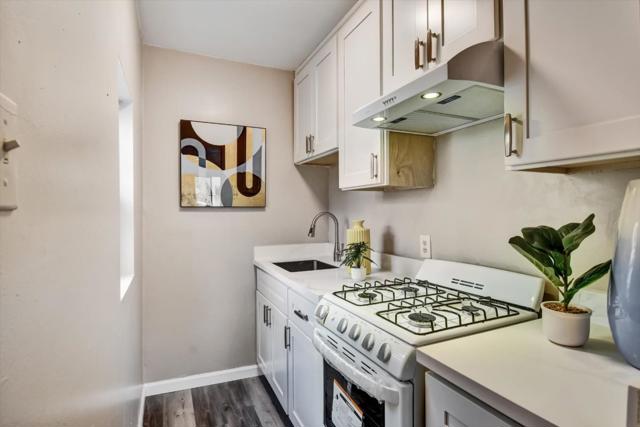 324 Holloway Avenue, San Francisco CA: https://media.crmls.org/mediaz/057d2251-5d5b-438e-86a3-6994042ed9a1.jpg