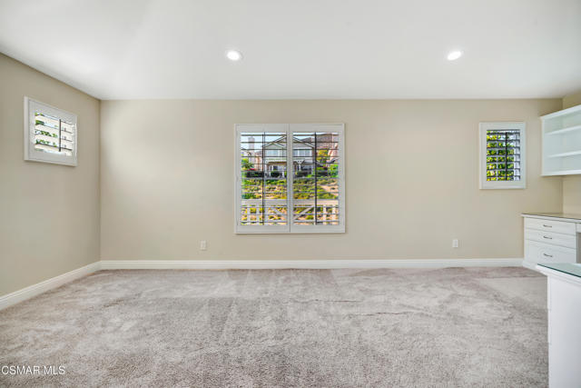 3044 Ferncrest Place, Thousand Oaks CA: https://media.crmls.org/mediaz/057d50aa-6635-49e8-8e39-5ef887f0af12.jpg