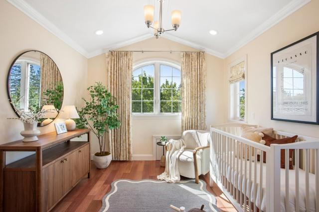 265 Wilton Avenue, Palo Alto CA: https://media.crmls.org/mediaz/057da256-3680-4f47-bc9e-968926f39e29.jpg