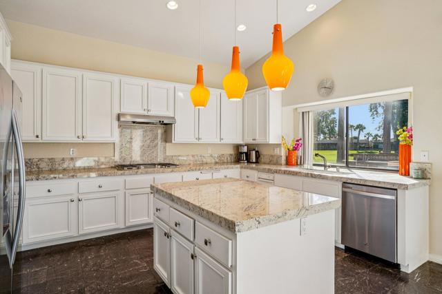 79371 Four Paths Lane, Bermuda Dunes CA: https://media.crmls.org/mediaz/057e7fb1-52f7-49e6-92c5-42713ec3320d.jpg