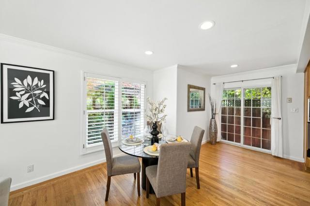 641 10th Avenue, Menlo Park CA: https://media.crmls.org/mediaz/057f03a5-17f3-4969-8f68-acce5aff02ff.jpg