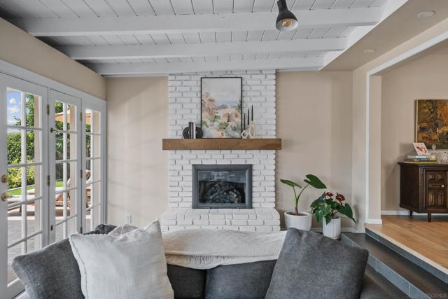 4971 Twain Ave, San Diego CA: https://media.crmls.org/mediaz/057f43df-beb2-42e4-9ad1-fecebd7caa6c.jpg