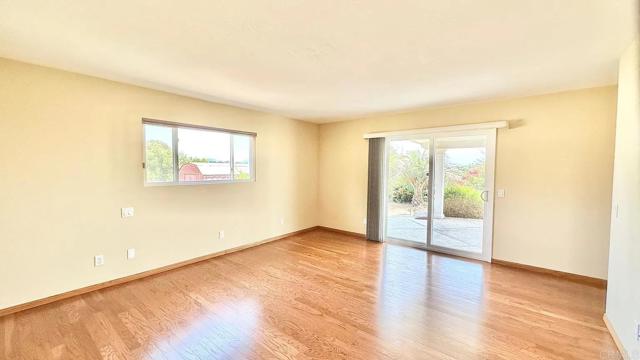 Detail Gallery Image 10 of 35 For 2798 Alta Vista Dr, Fallbrook,  CA 92028 - 3 Beds | 2/1 Baths