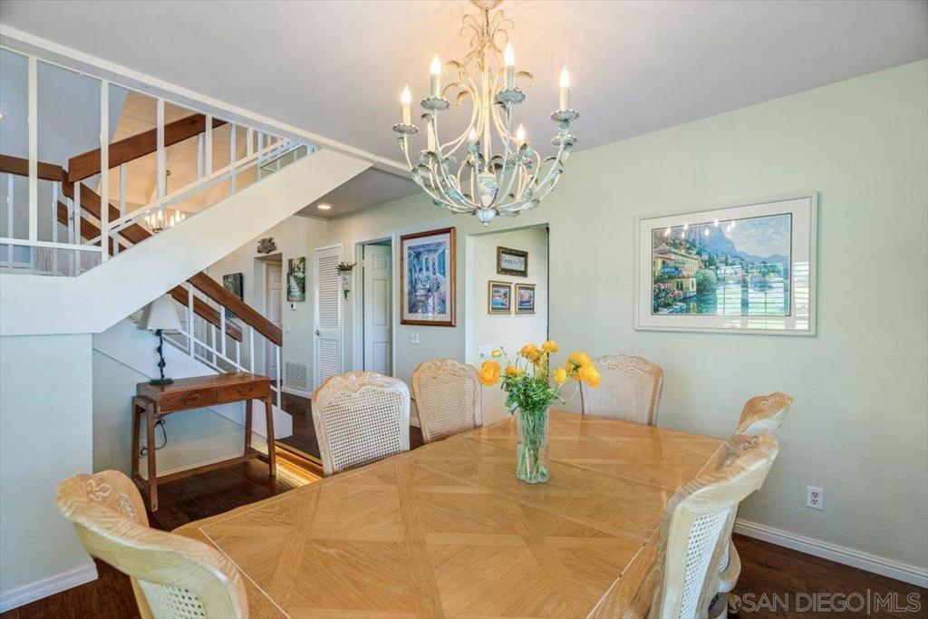 https://media.crmls.org/mediaz/057fca1f-8a0f-4c0e-acfb-57259f0af2e0.jpg?preset=X-Large