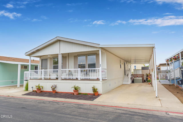94 Camino Algarve, Camarillo CA: https://media.crmls.org/mediaz/057fce98-5efb-4400-a084-b6f53a2a48b8.jpg